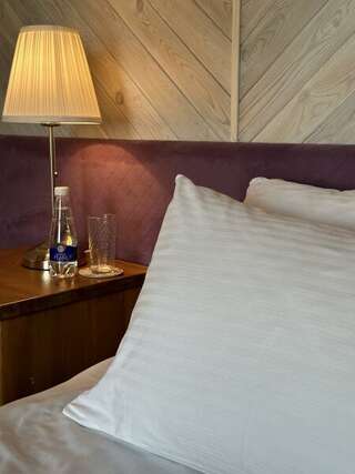 Гостевой дом Усадьба Демидова Листвянка Гостевая комната ДЕЛЮКС-12