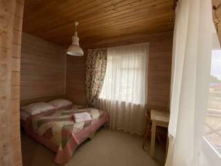 Гостевой дом Усадьба Демидова Листвянка 1-местный номер стандарт (с завтраком)-1